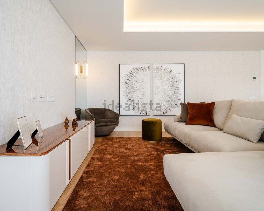 Appartement t3 à vendre – Rua João de Freitas Branco sans numéro