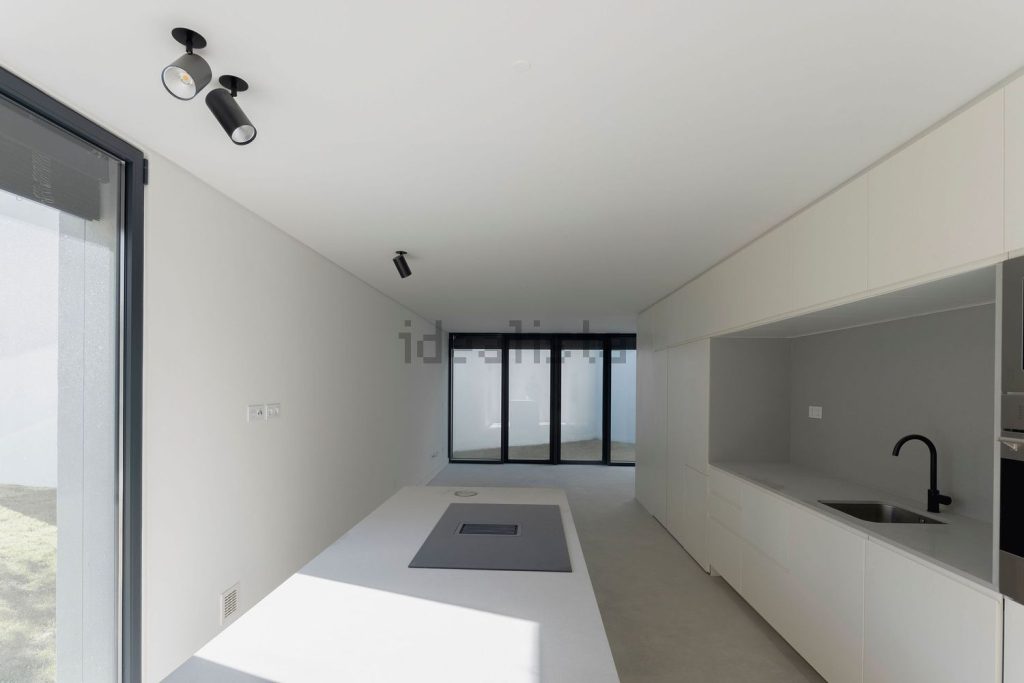 Appartement t2 à vendre – Rua Pereira Henriques, 618