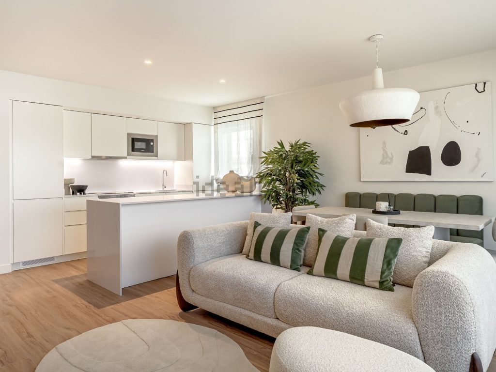 Appartement t3 à vendre – Rua Professor Alfredo de Sousa, 200