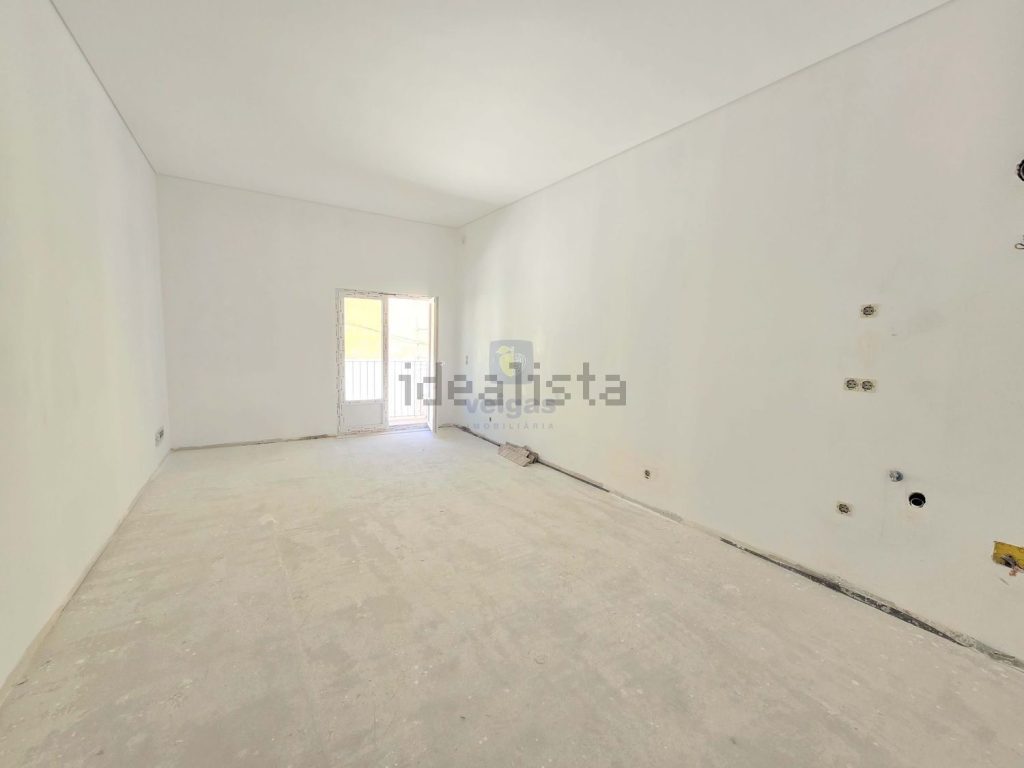 Studio t0 à vendre – Rua dos Anjos, 49