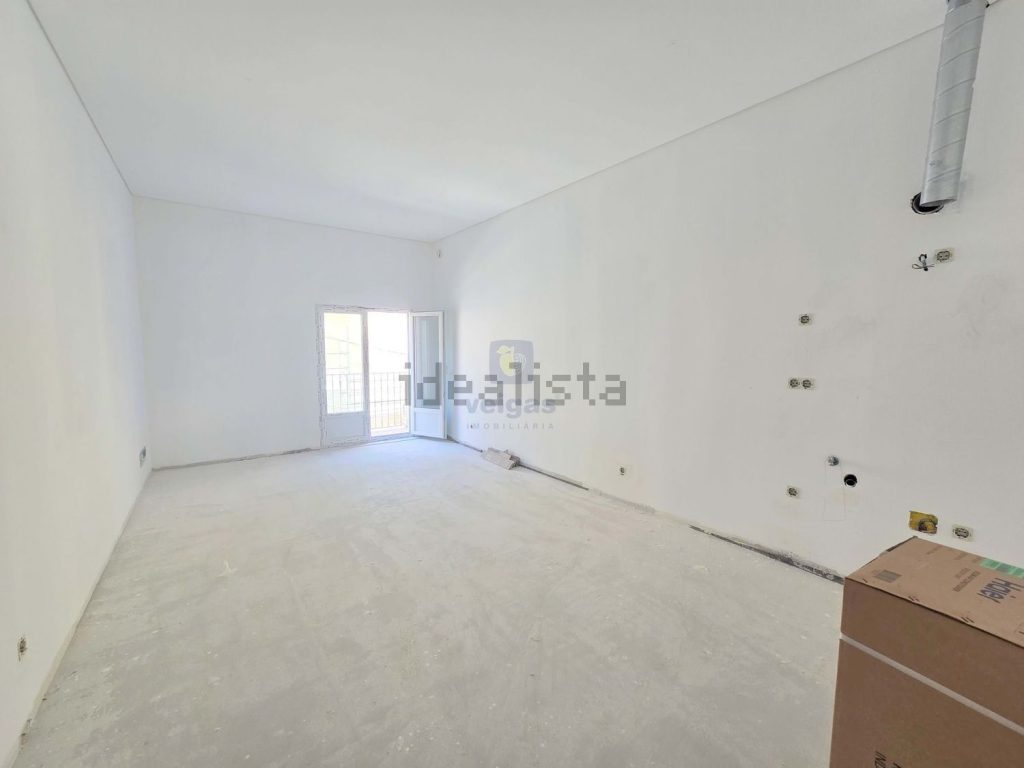Studio t0 à vendre – Rua dos Anjos, 49