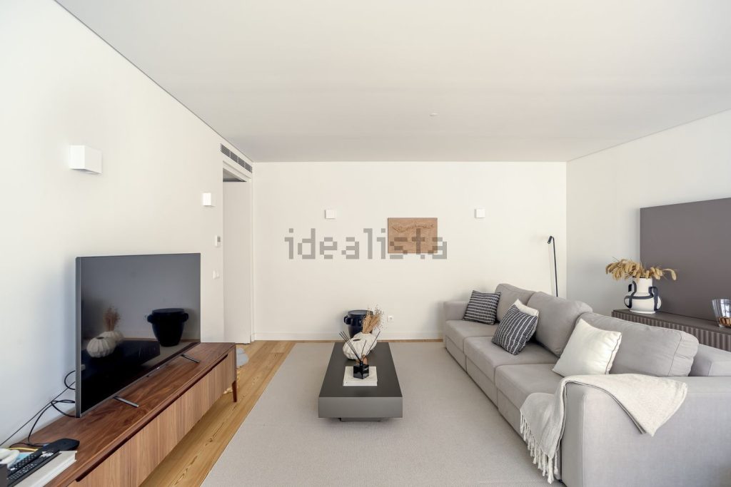 Appartement t3 à vendre – Rua Ferreira Lapa, 41