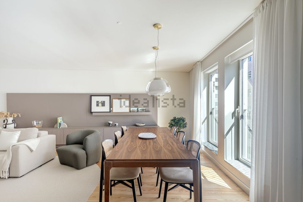 Appartement t3 à vendre – Rua Ferreira Lapa, 41