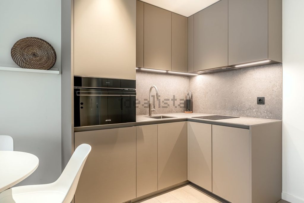 Appartement t1 à vendre – Rua Doutor Estêvão de Vasconcelos, 8