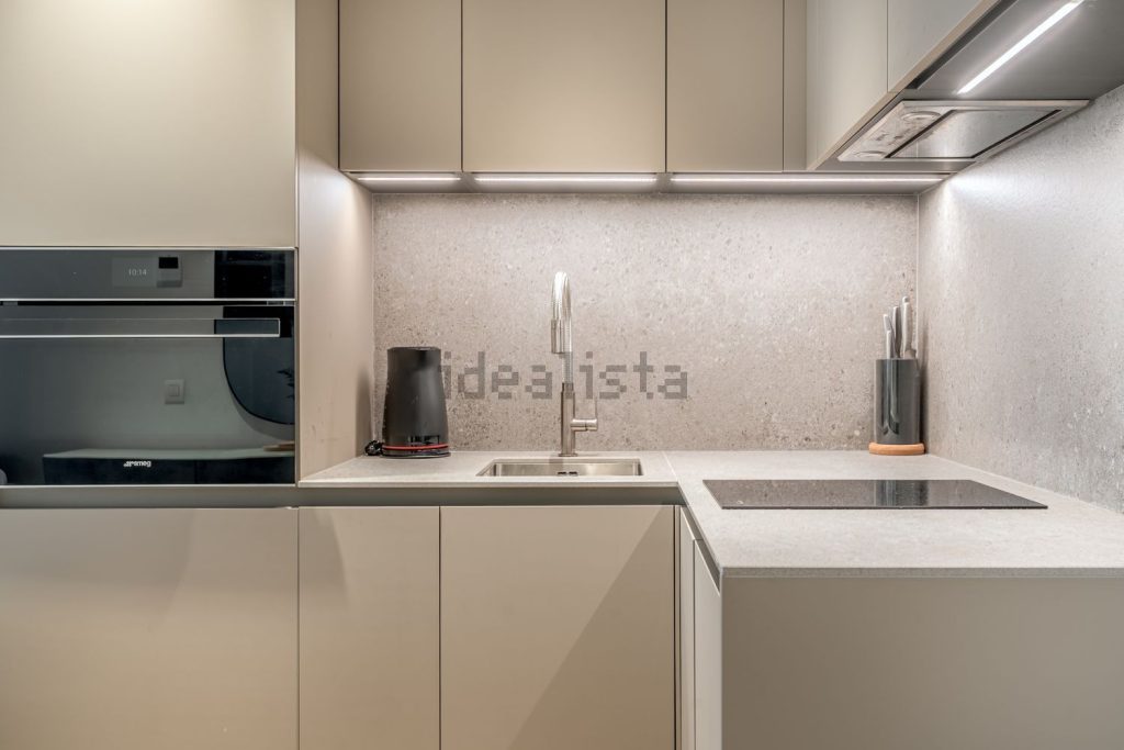 Appartement t1 à vendre – Rua Doutor Estêvão de Vasconcelos, 8