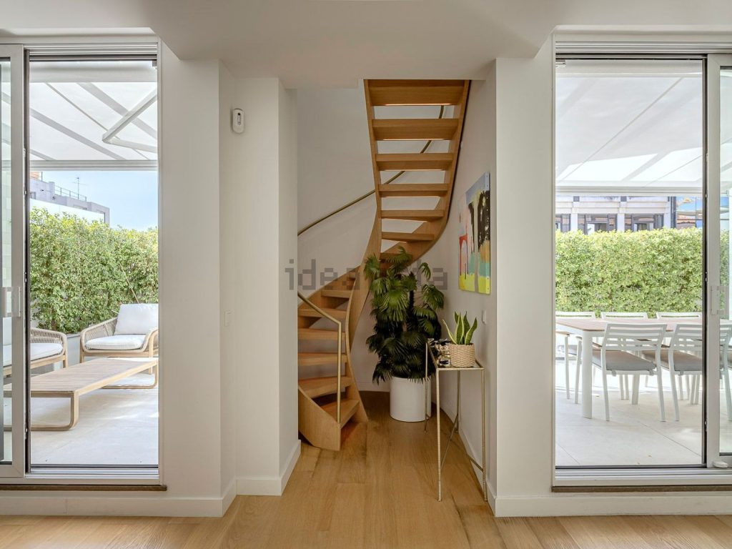 Appartement t4 à vendre – Rua Doutor António Cândido, 18