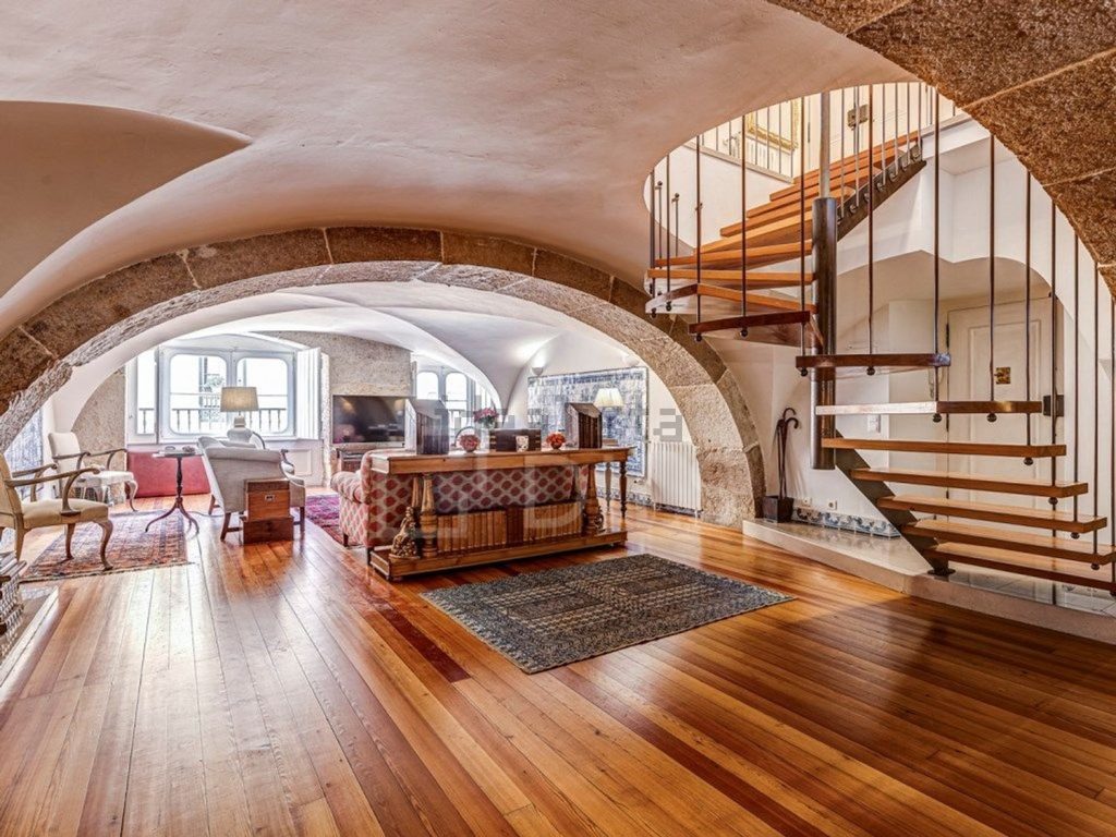 Appartement t3 à vendre – Rua de São João da Praça