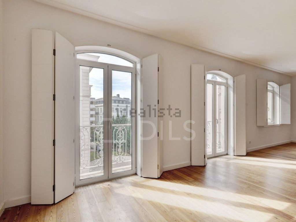 Appartement t4 à vendre – Rua Almeida Brandão