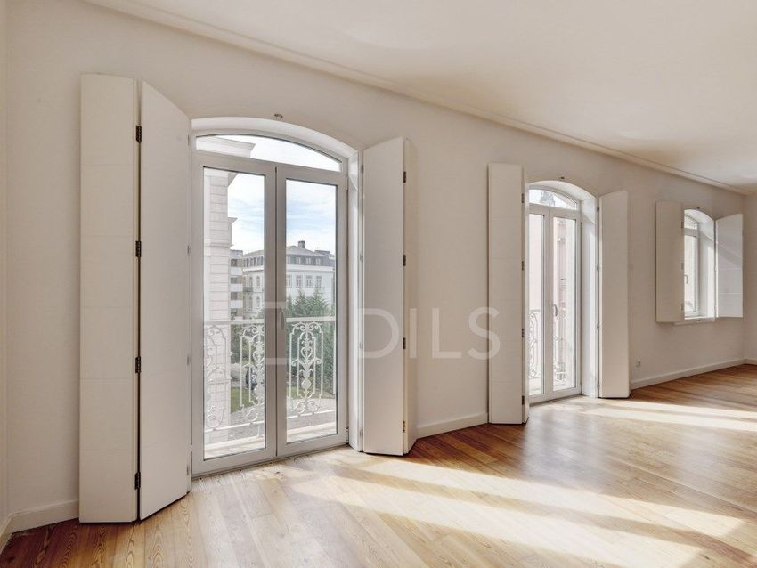 Appartement t4 à vendre – Rua Almeida Brandão