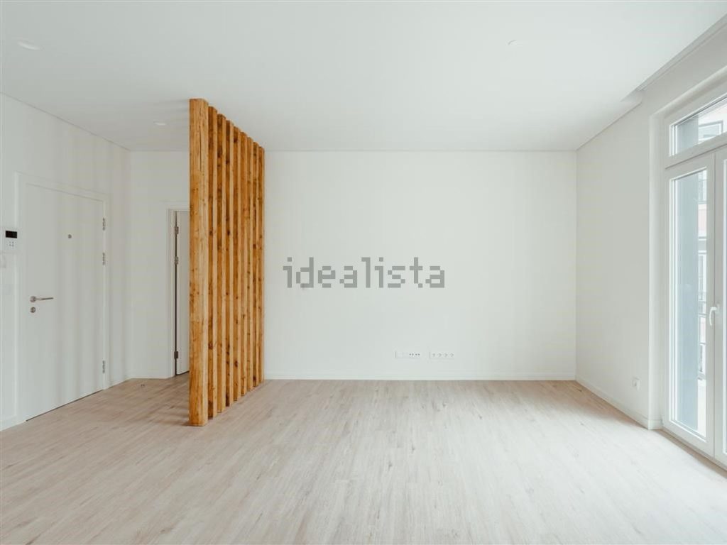 Appartement t1 à vendre – Rua Professor Sousa da Câmara, 170