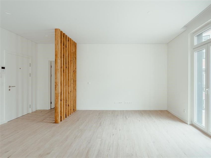 Appartement t1 à vendre – Rua Professor Sousa da Câmara, 170