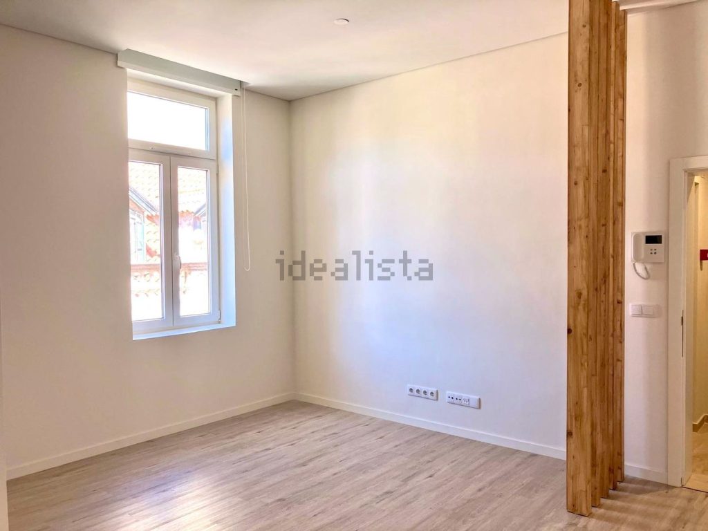 Appartement t1 à vendre – Rua Professor Sousa da Câmara, 170
