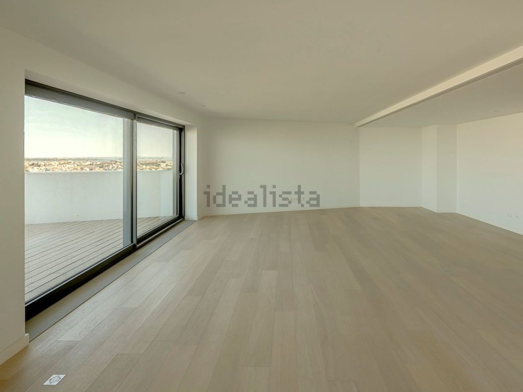 Appartement t3 à vendre – Avenida Conselheiro Fernando de Sousa, 11