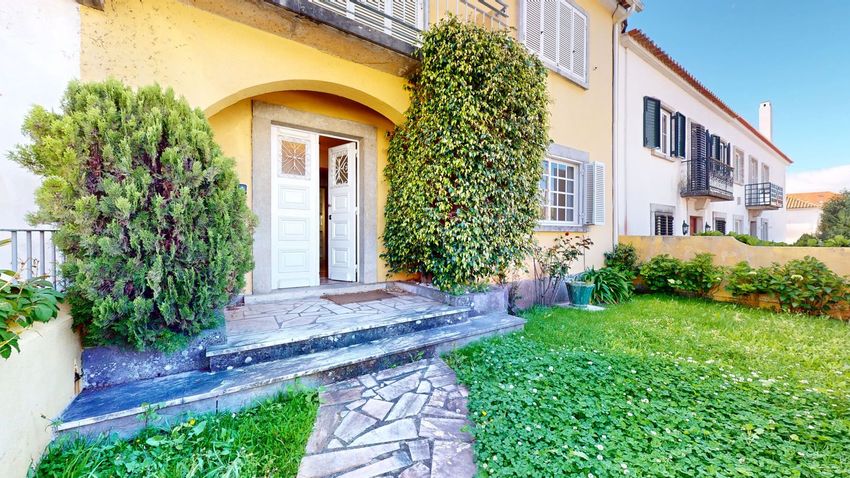 Maison mitoyenne à vendre – Rua David Melgueiro, 14