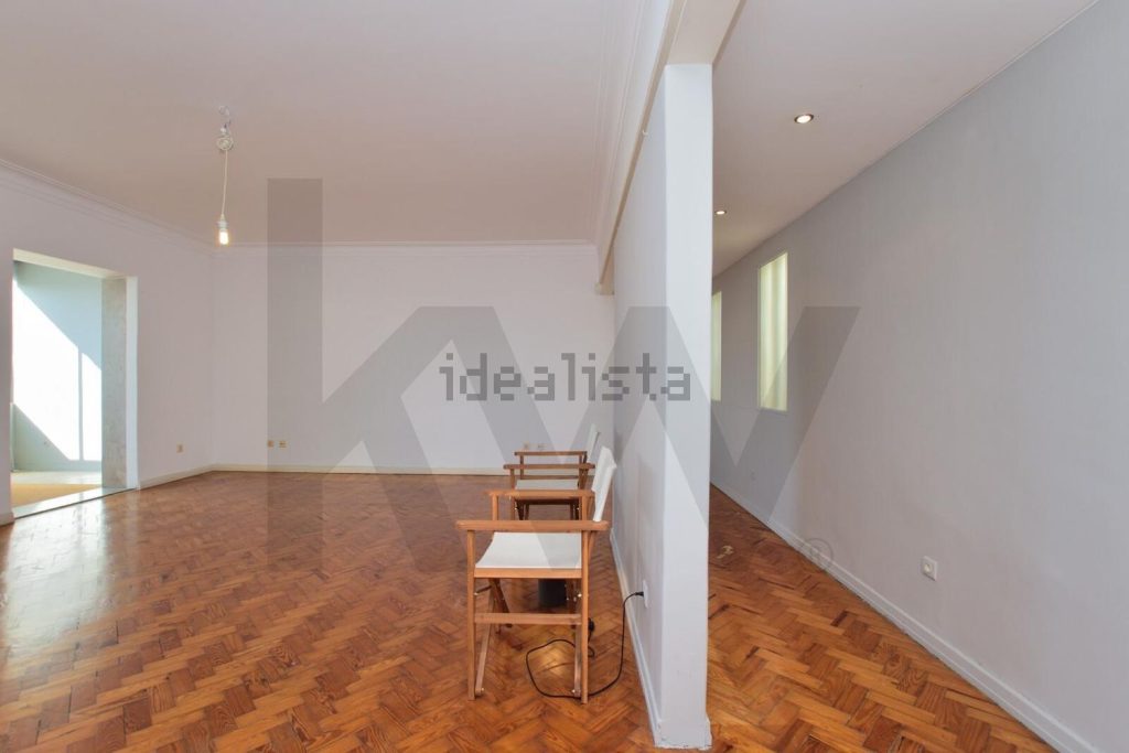 Appartement t4 à vendre – Rua Domingos Sequeira
