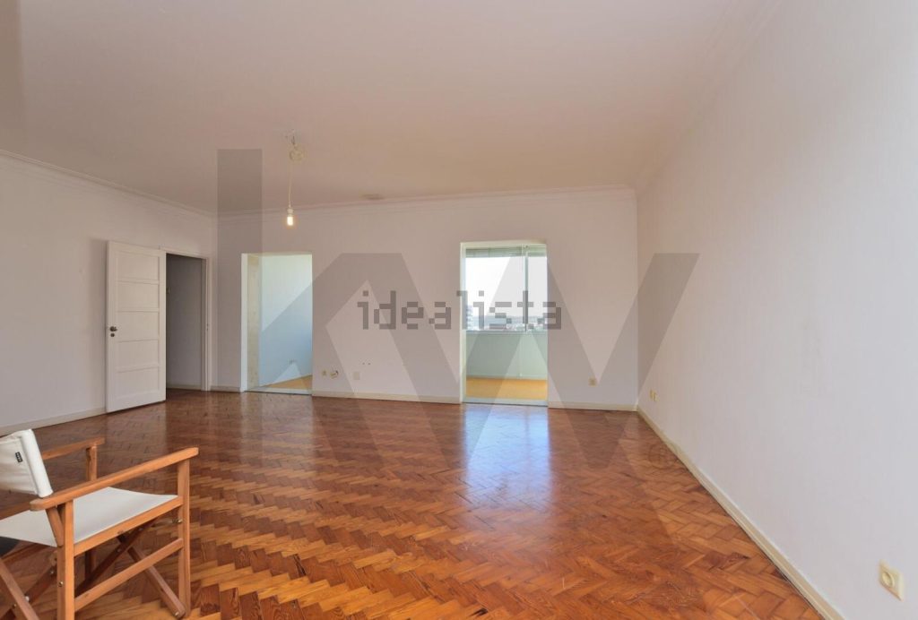 Appartement t4 à vendre – Rua Domingos Sequeira