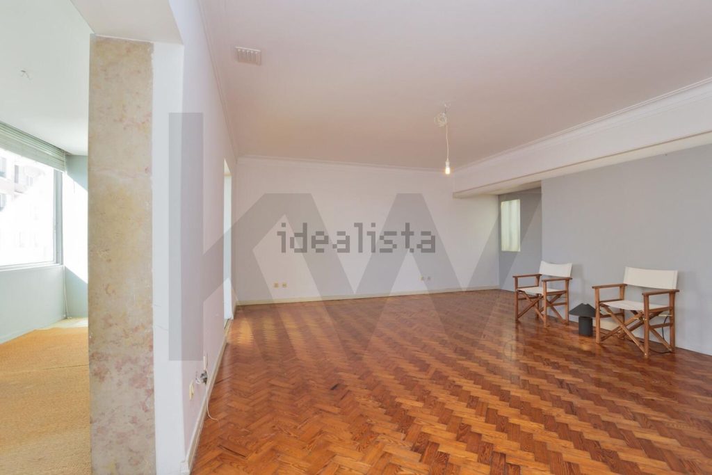 Appartement t4 à vendre – Rua Domingos Sequeira
