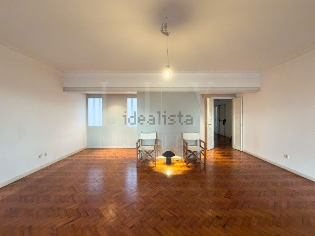 Appartement t4 à vendre – Rua Domingos Sequeira