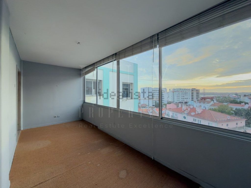 Appartement t4 à vendre – Rua Domingos Sequeira